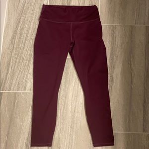 Fabletics 7/8s powerhold leggings